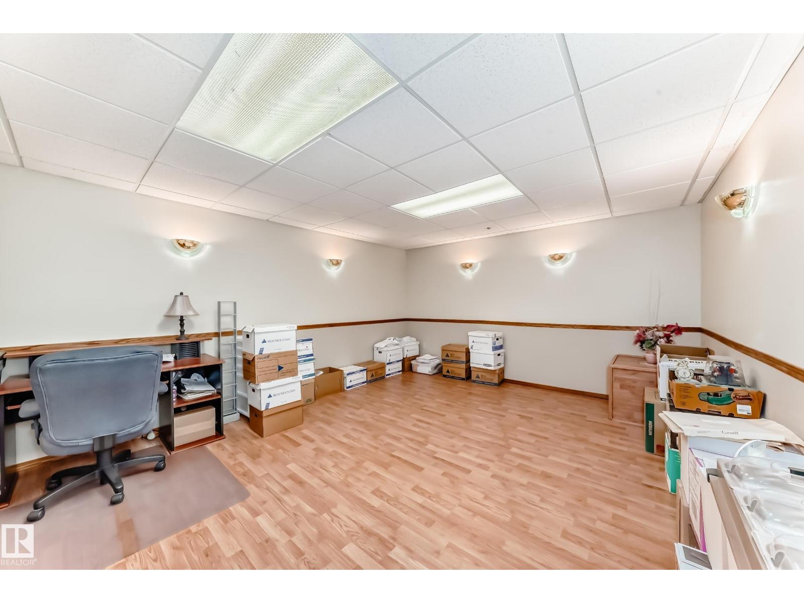 Photo 54 of 8714 152 B Av Nw, Edmonton AB