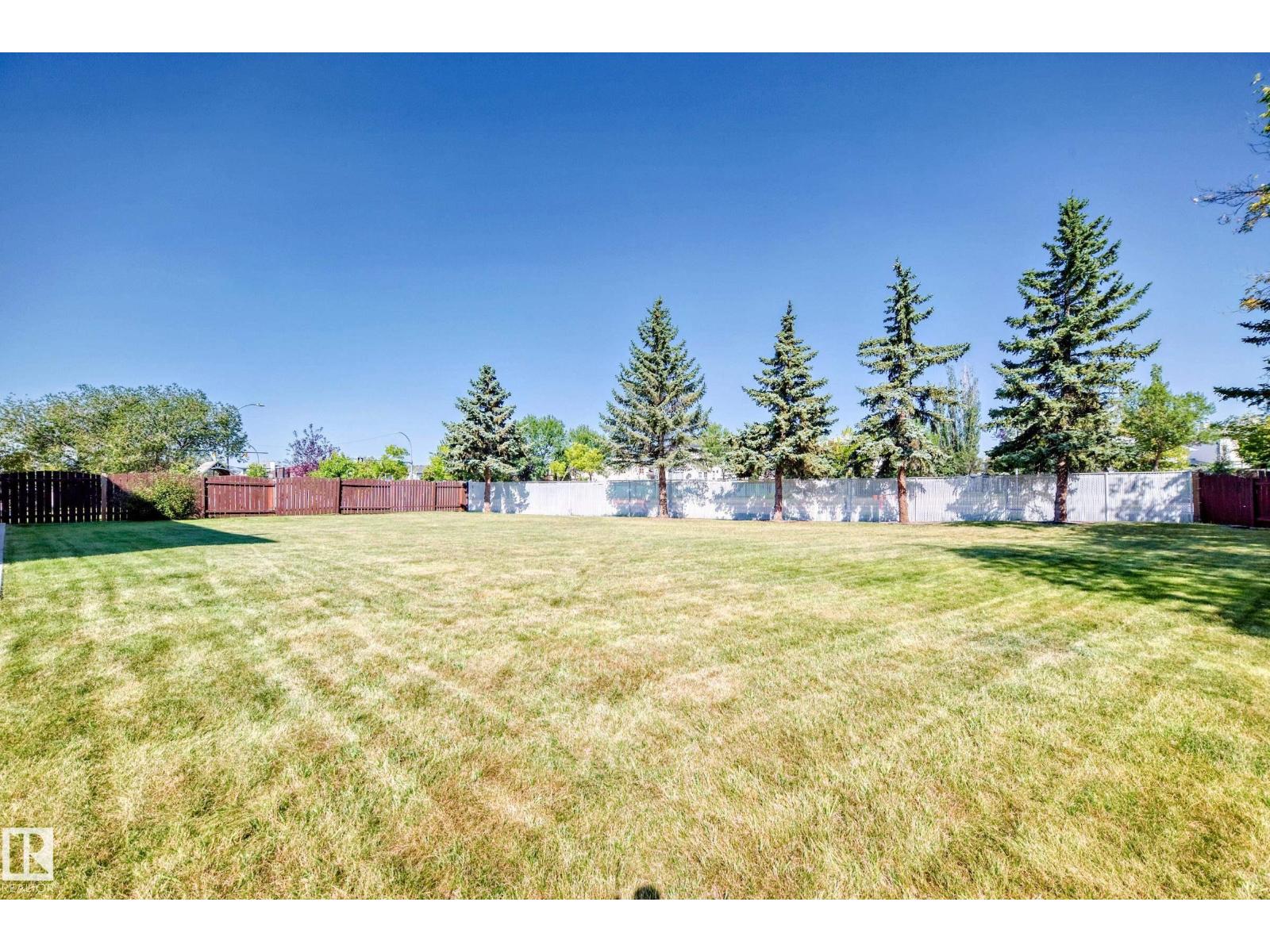 Photo 66 of 8714 152 B Av Nw, Edmonton AB