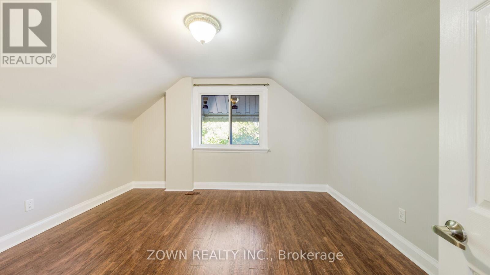 Photo 32 of Main 63 Biscayne Boulevard, Toronto ON