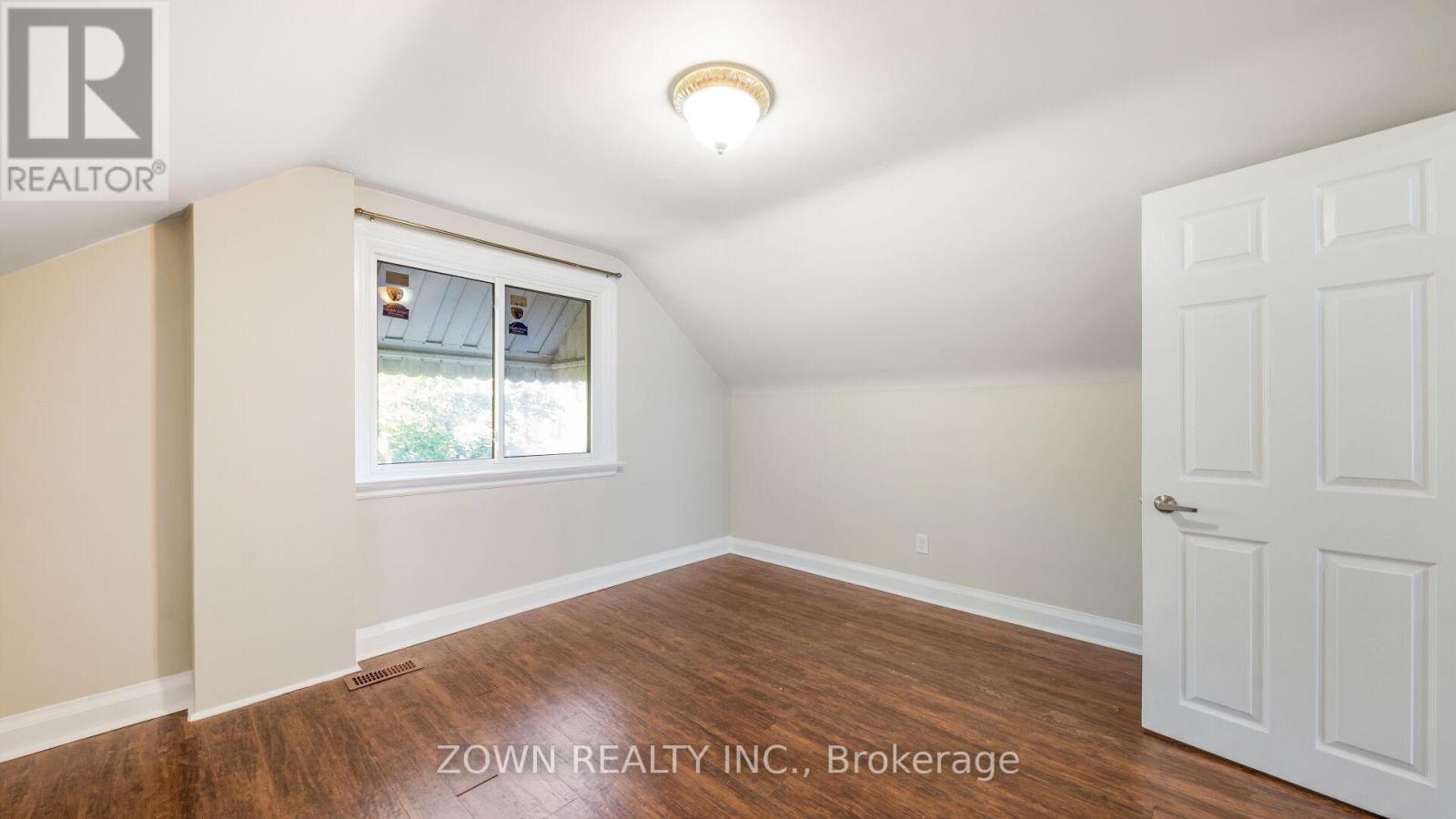 Photo 33 of Main 63 Biscayne Boulevard, Toronto ON