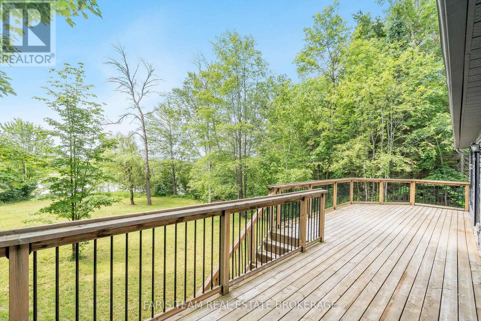 Photo 26 of 5127 Severn Pines Crescent, Severn ON