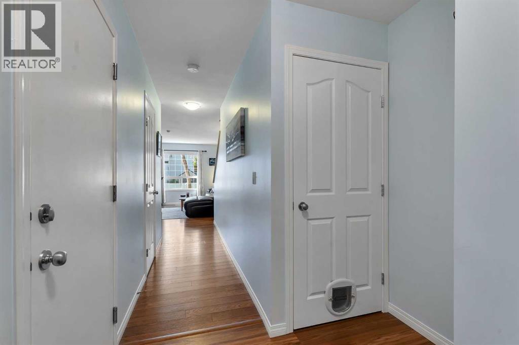 Photo 4 of 6 156 Canoe Drive Sw, Airdrie AB