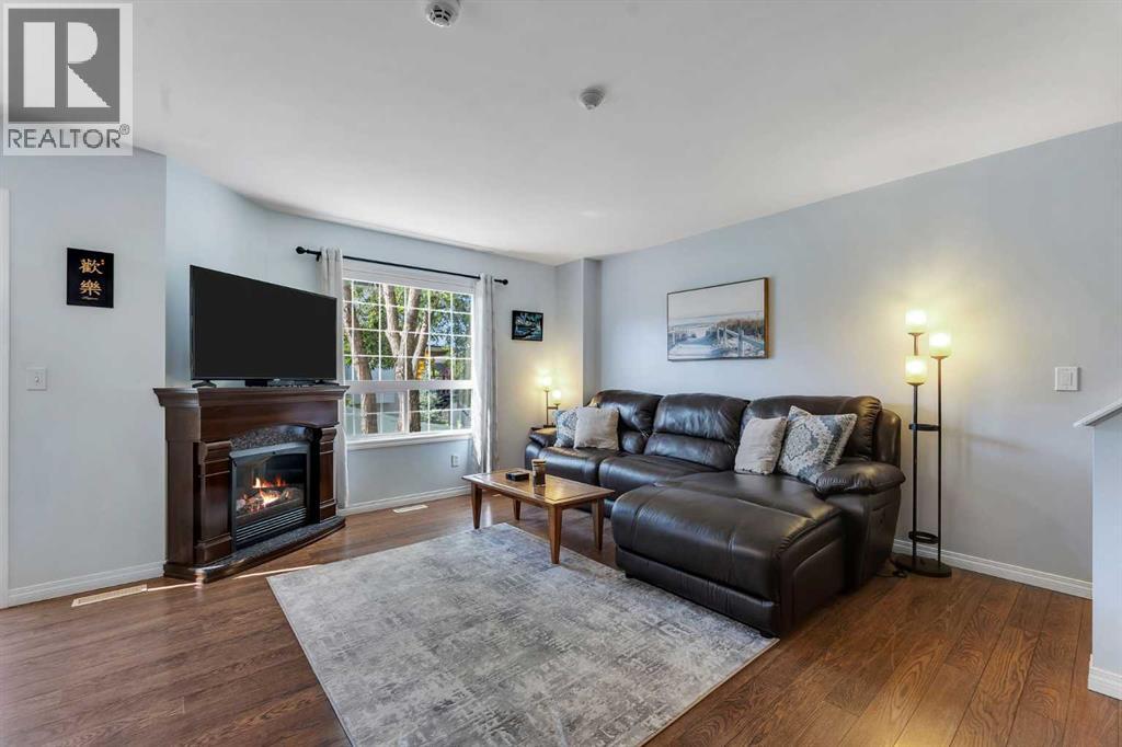 Photo 6 of 6 156 Canoe Drive Sw, Airdrie AB