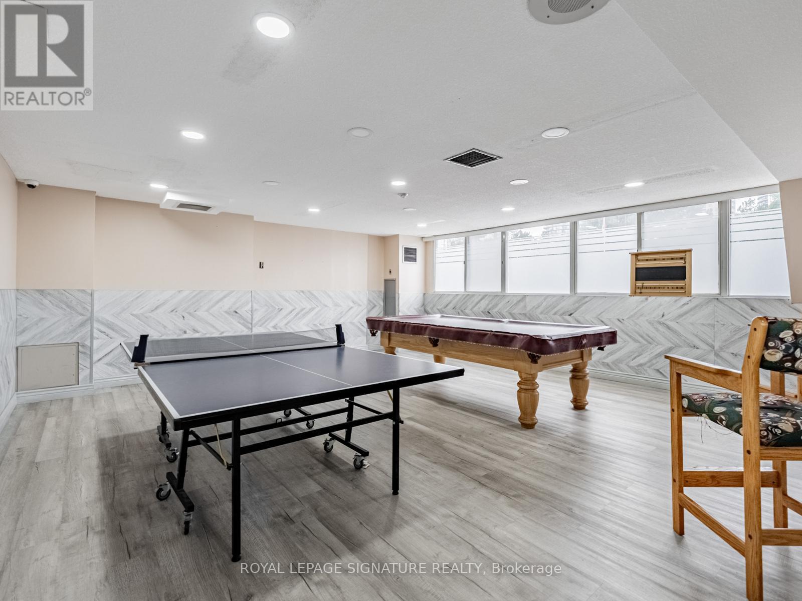 Photo 24 of 1009 3695 Kaneff Crescent, Mississauga ON