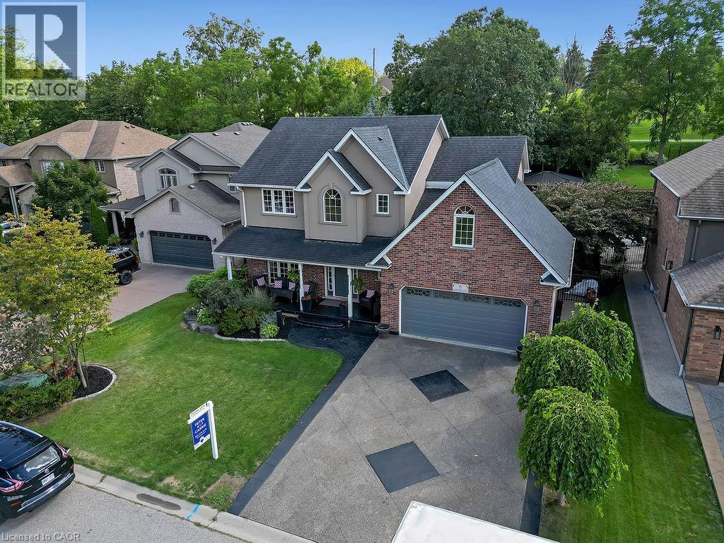 Photo 1 of 8 Meadowlea Court, Caledonia ON