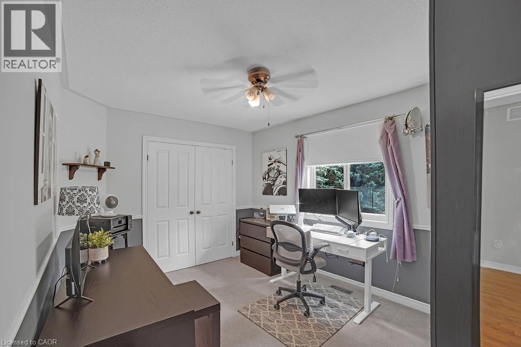 Photo 26 of 8 Meadowlea Court, Caledonia ON