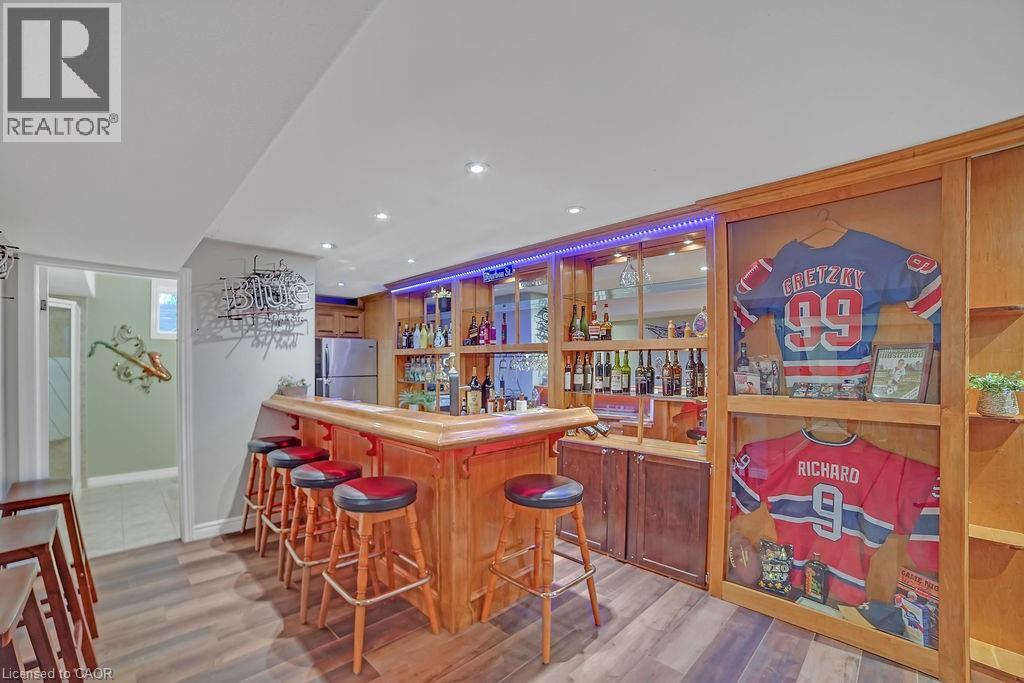 Photo 34 of 8 Meadowlea Court, Caledonia ON
