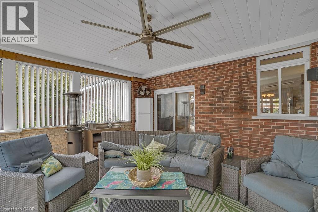 Photo 39 of 8 Meadowlea Court, Caledonia ON