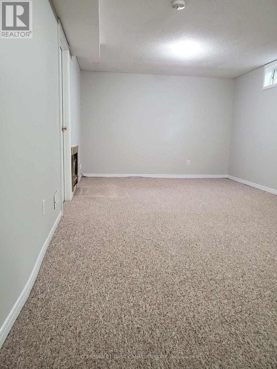 Photo 26 of 56 120 Centre Street, London South ON