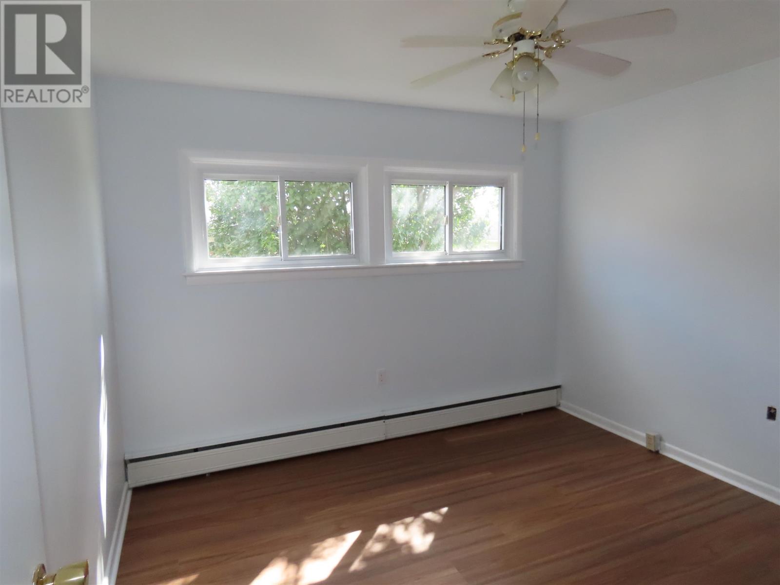 Photo 13 of 131 Ruth St, Sault Ste Marie ON