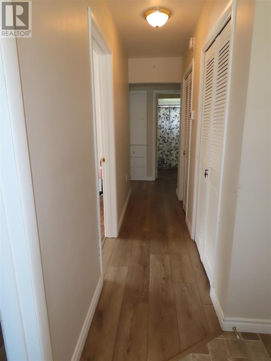 Photo 17 of 131 Ruth St, Sault Ste Marie ON