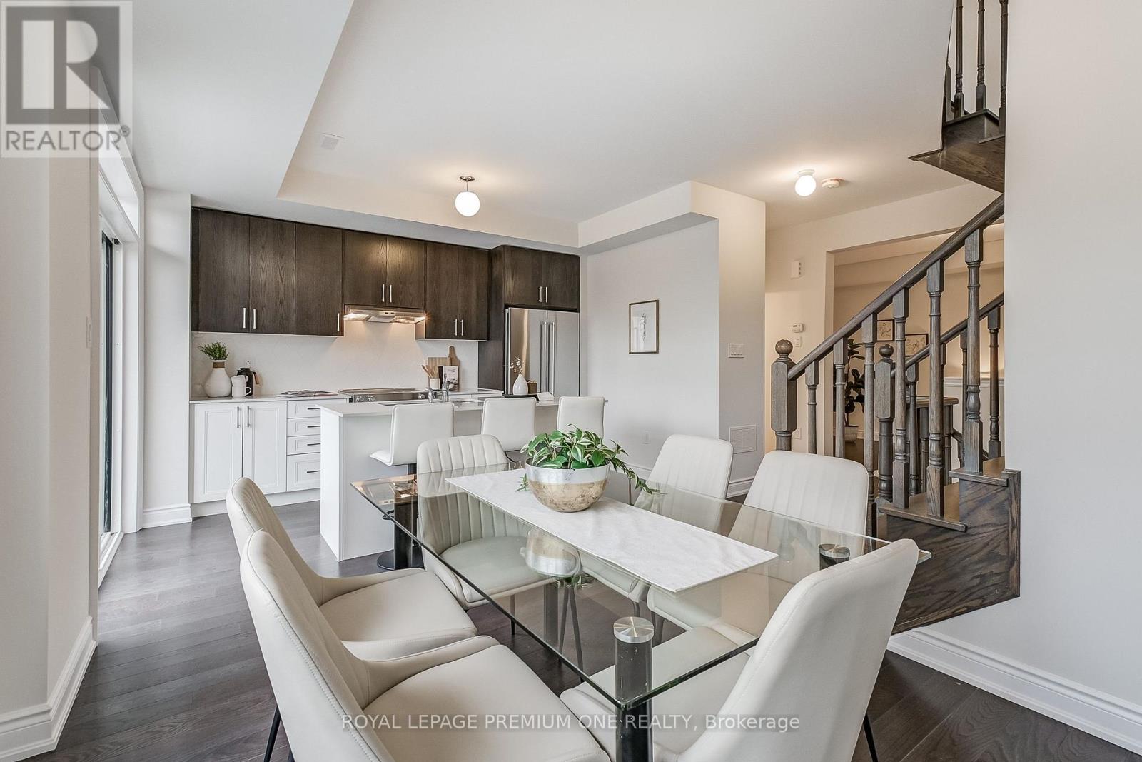 Photo 28 of 114 Thule Street N, Vaughan ON