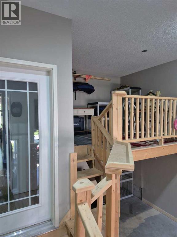 Photo 34 of 582 River Heights Crescent, Cochrane AB