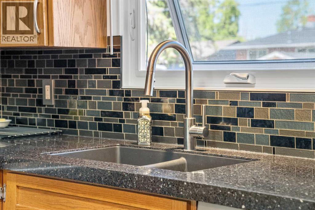 Photo 13 of 152 Fredson Drive Se, Calgary AB