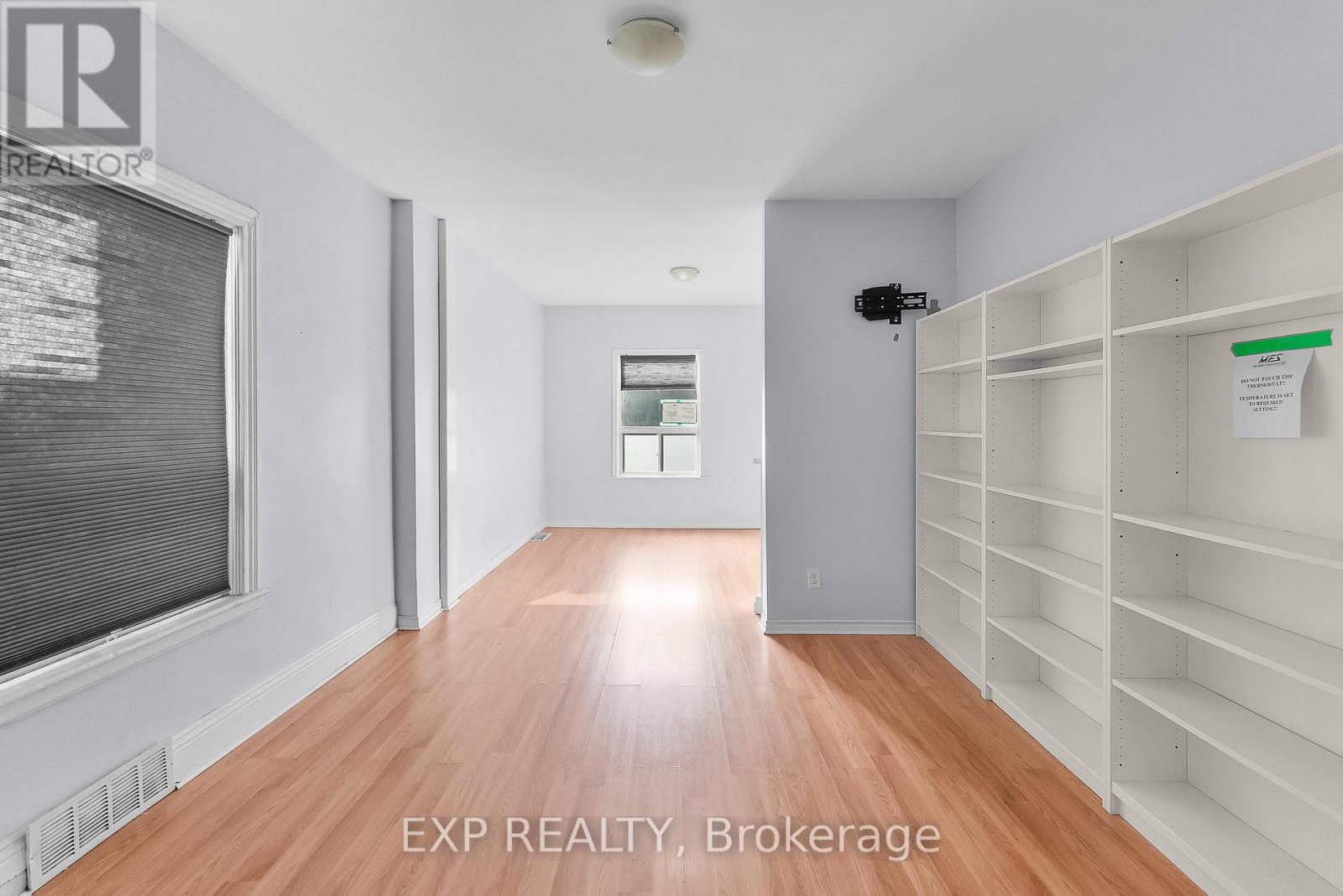 Photo 7 of 200 Kensington Avenue N, Hamilton ON