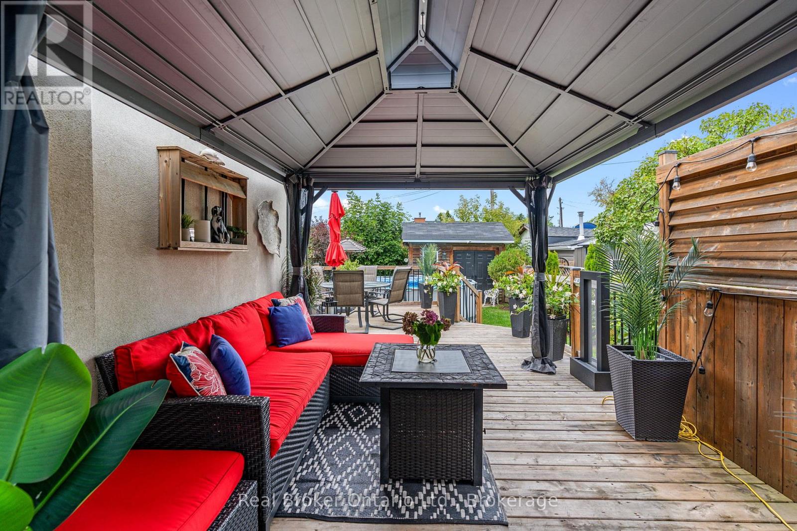 Photo 17 of 243 Adeline Avenue, Hamilton ON