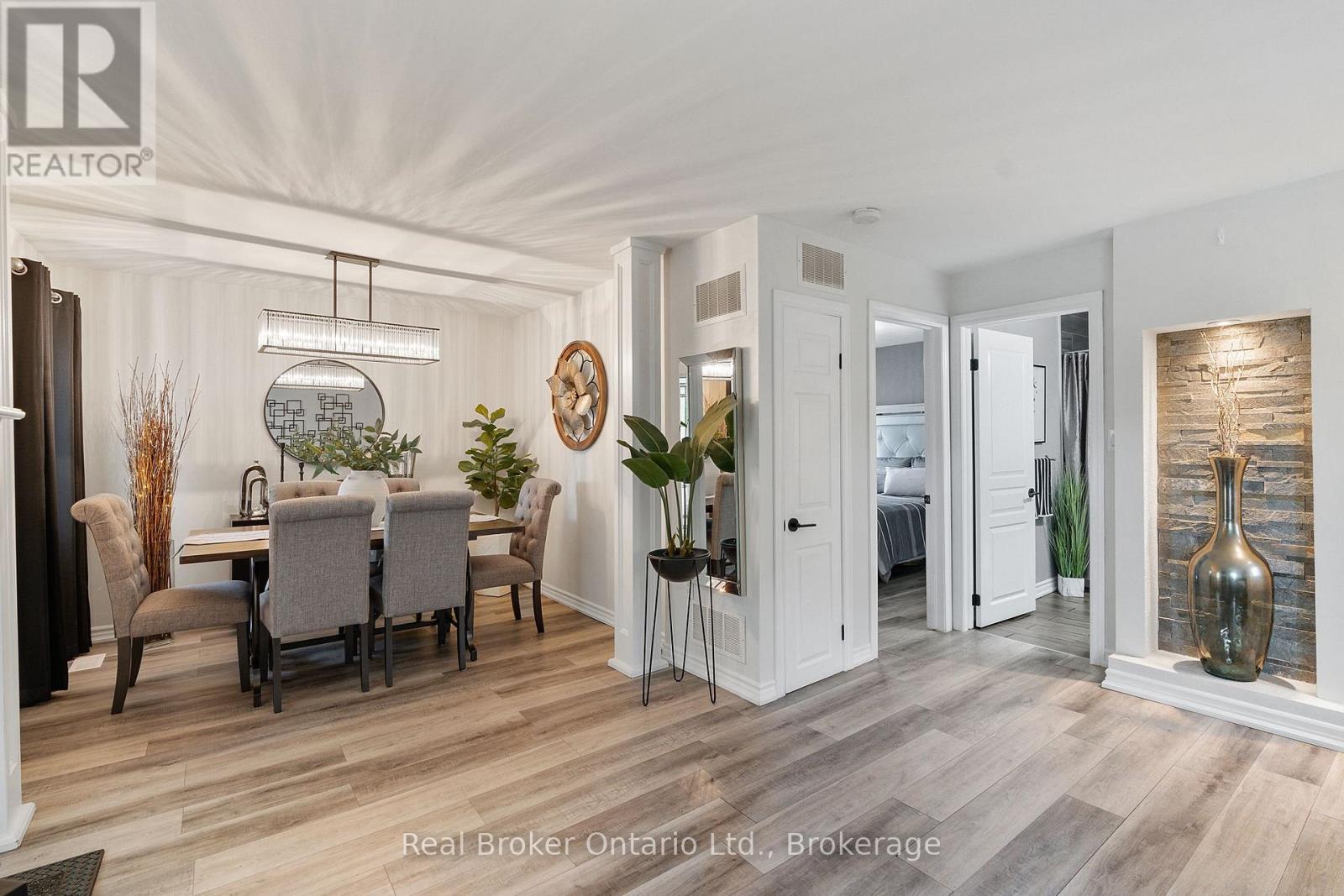 Photo 8 of 243 Adeline Avenue, Hamilton ON
