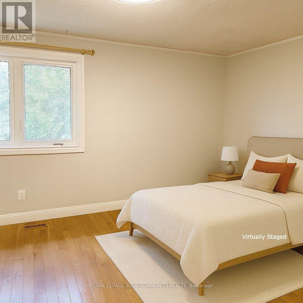 Photo 24 of 168 Stephen Street, Richmond Hill ON