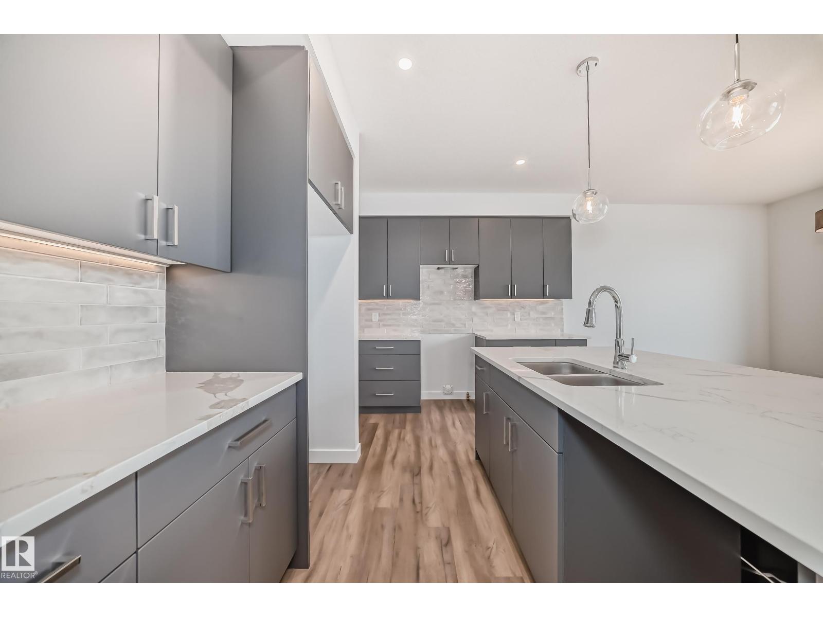 Photo 13 of 10226 92 A Av, Morinville AB