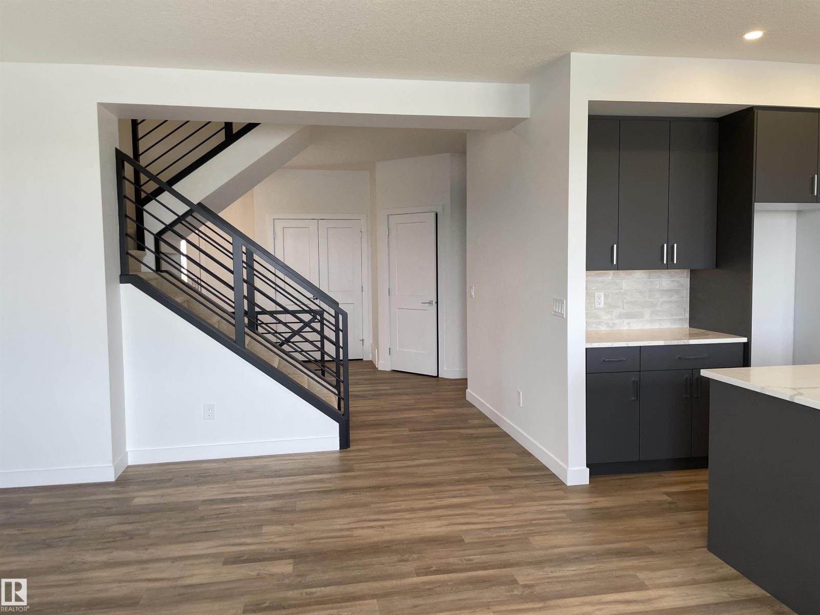 Photo 8 of 10226 92 A Av, Morinville AB
