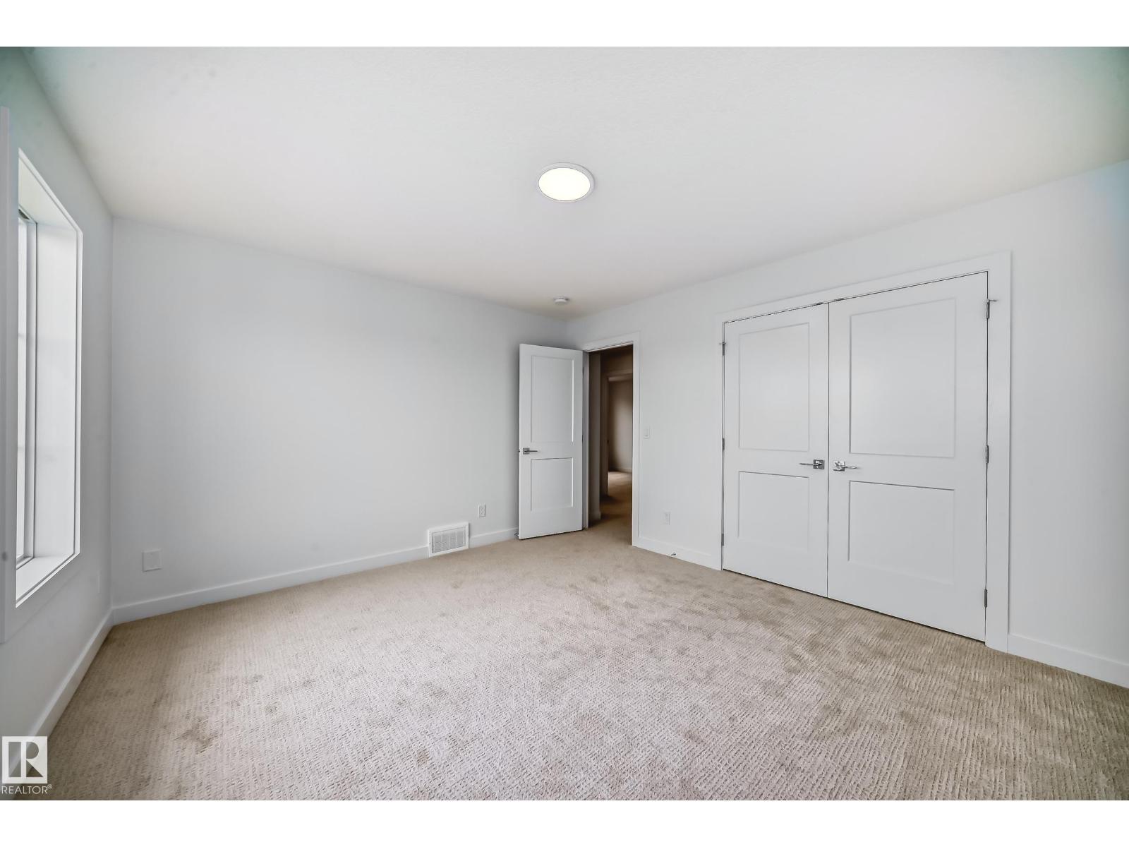 Photo 37 of 10226 92 A Av, Morinville AB
