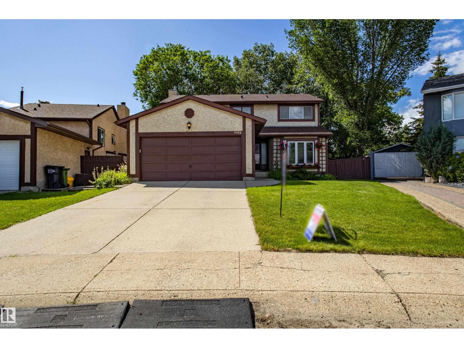 Photo 54 of 9928 181 St Nw, Edmonton AB