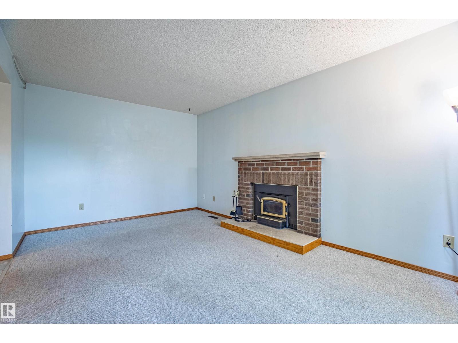 Photo 22 of 9928 181 St Nw, Edmonton AB