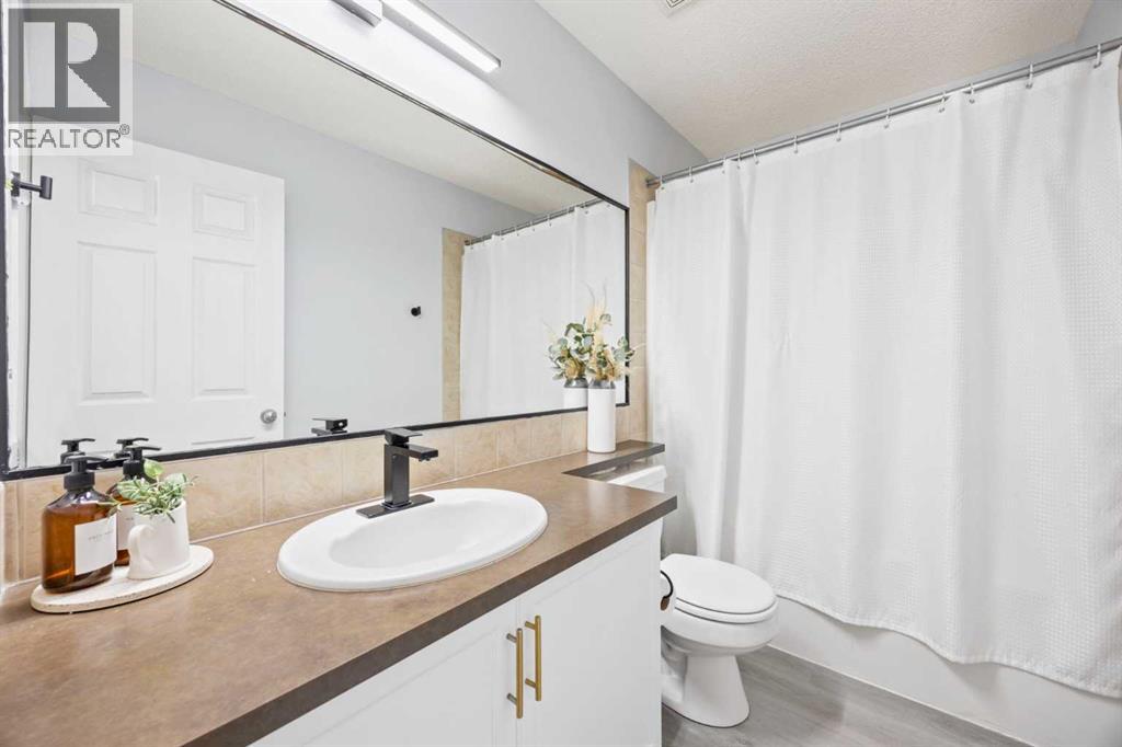 Photo 22 of 371 Silverado Drive Sw, Calgary AB