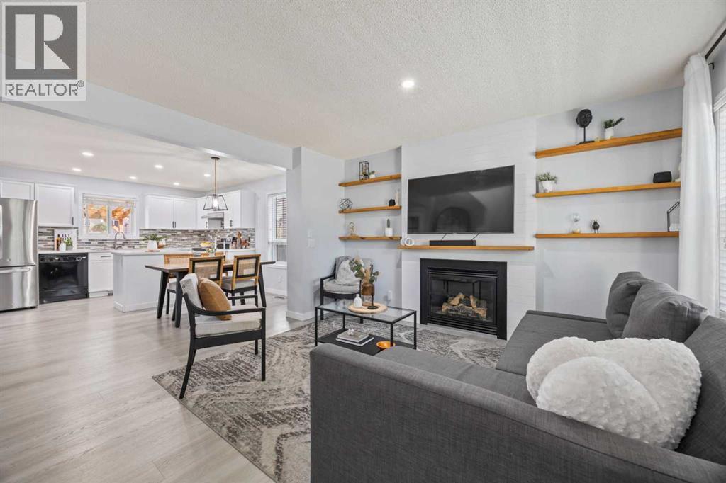 Photo 4 of 371 Silverado Drive Sw, Calgary AB
