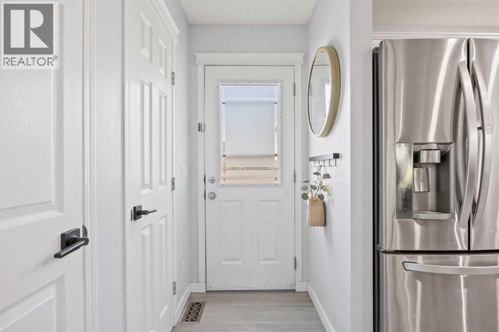 Photo 19 of 371 Silverado Drive Sw, Calgary AB
