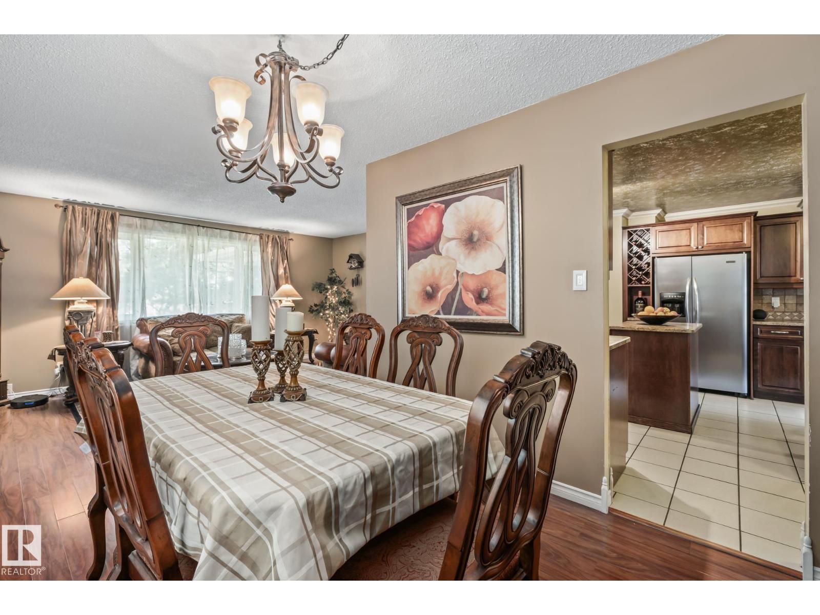 Photo 11 of 3 Falstaff Av, St Albert AB