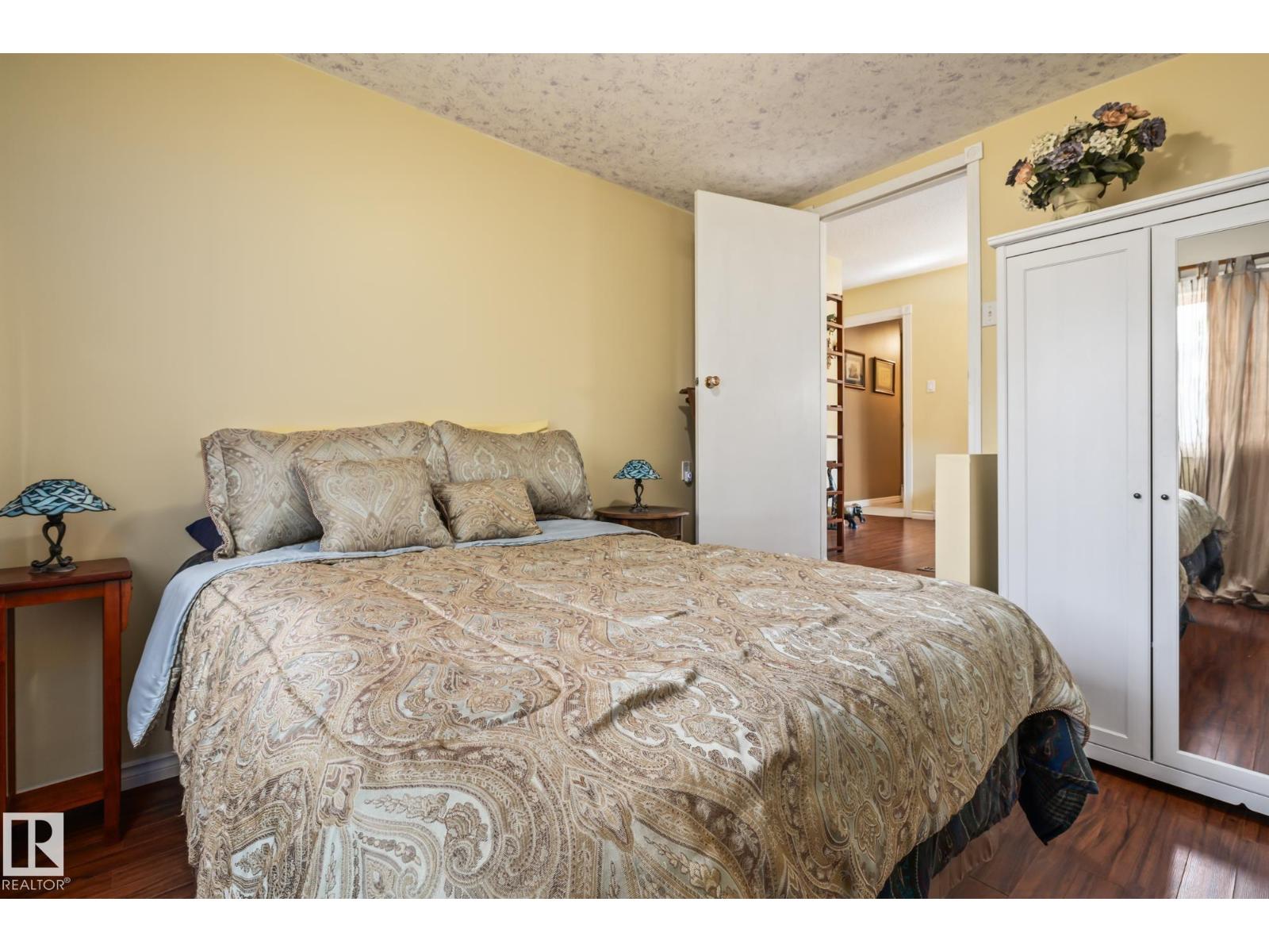 Photo 29 of 3 Falstaff Av, St Albert AB