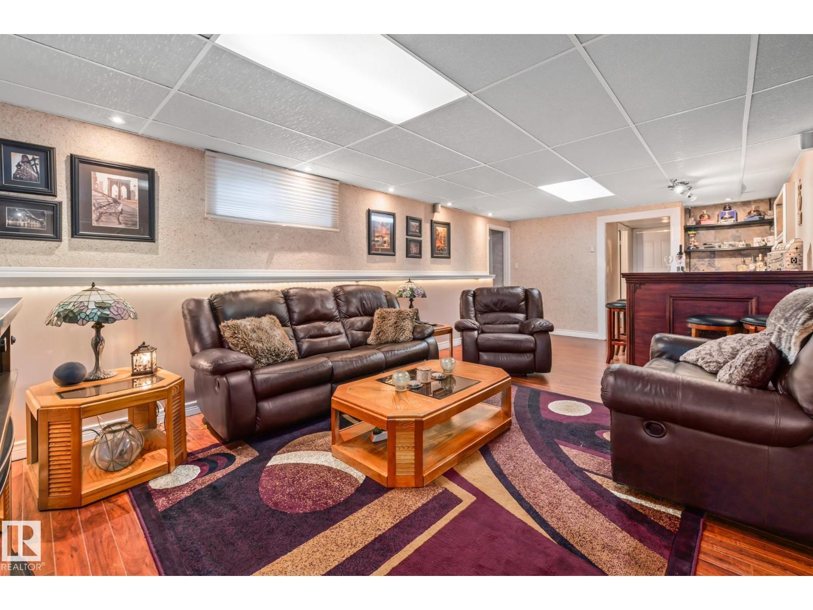Photo 33 of 3 Falstaff Av, St Albert AB