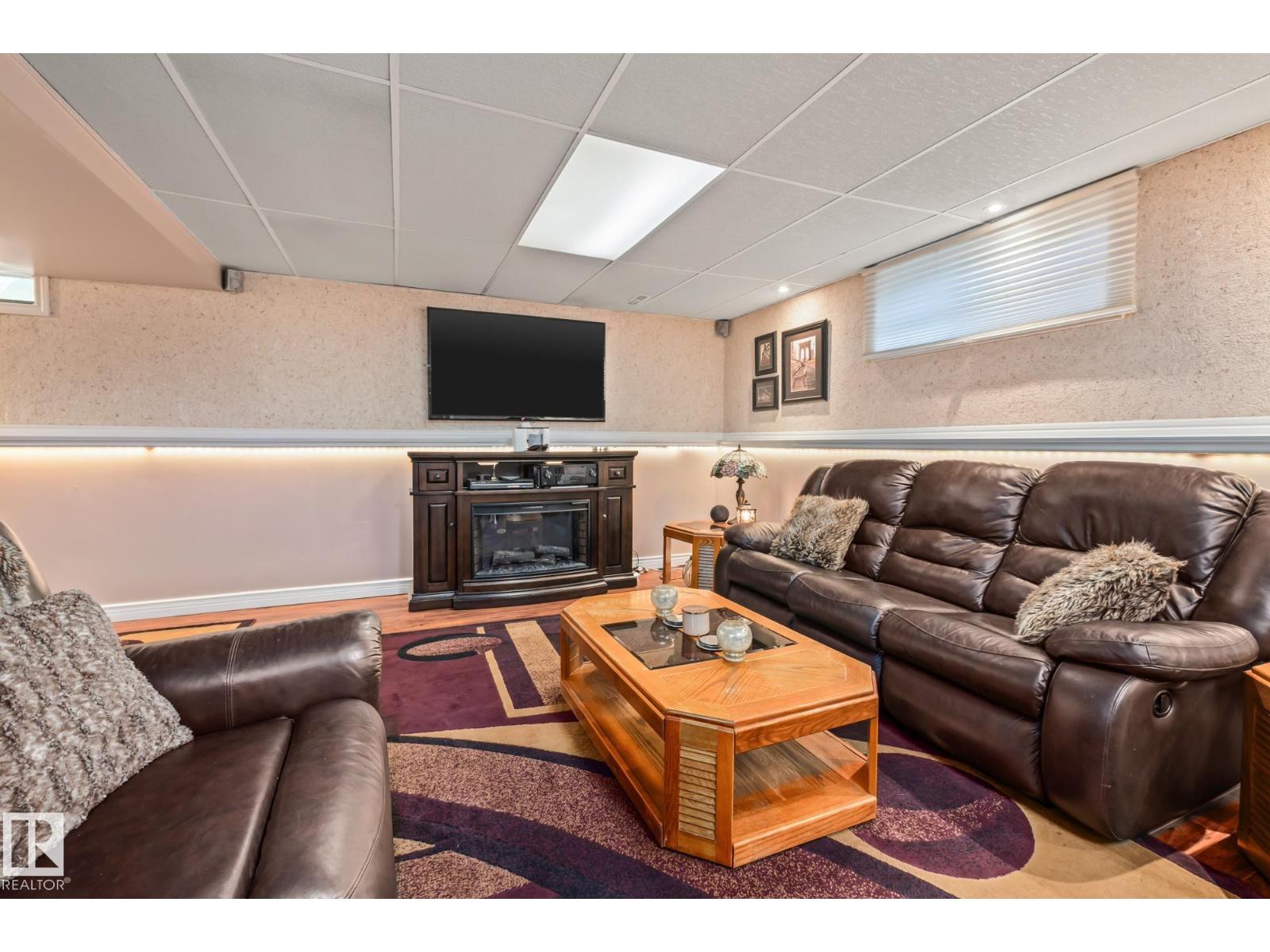 Photo 35 of 3 Falstaff Av, St Albert AB