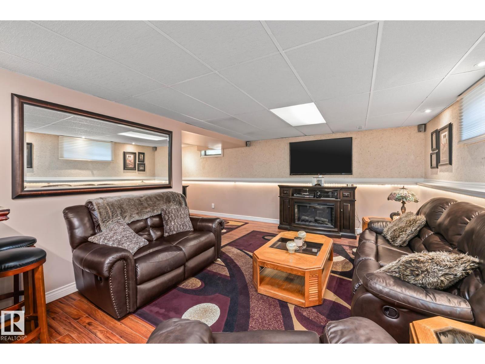Photo 36 of 3 Falstaff Av, St Albert AB