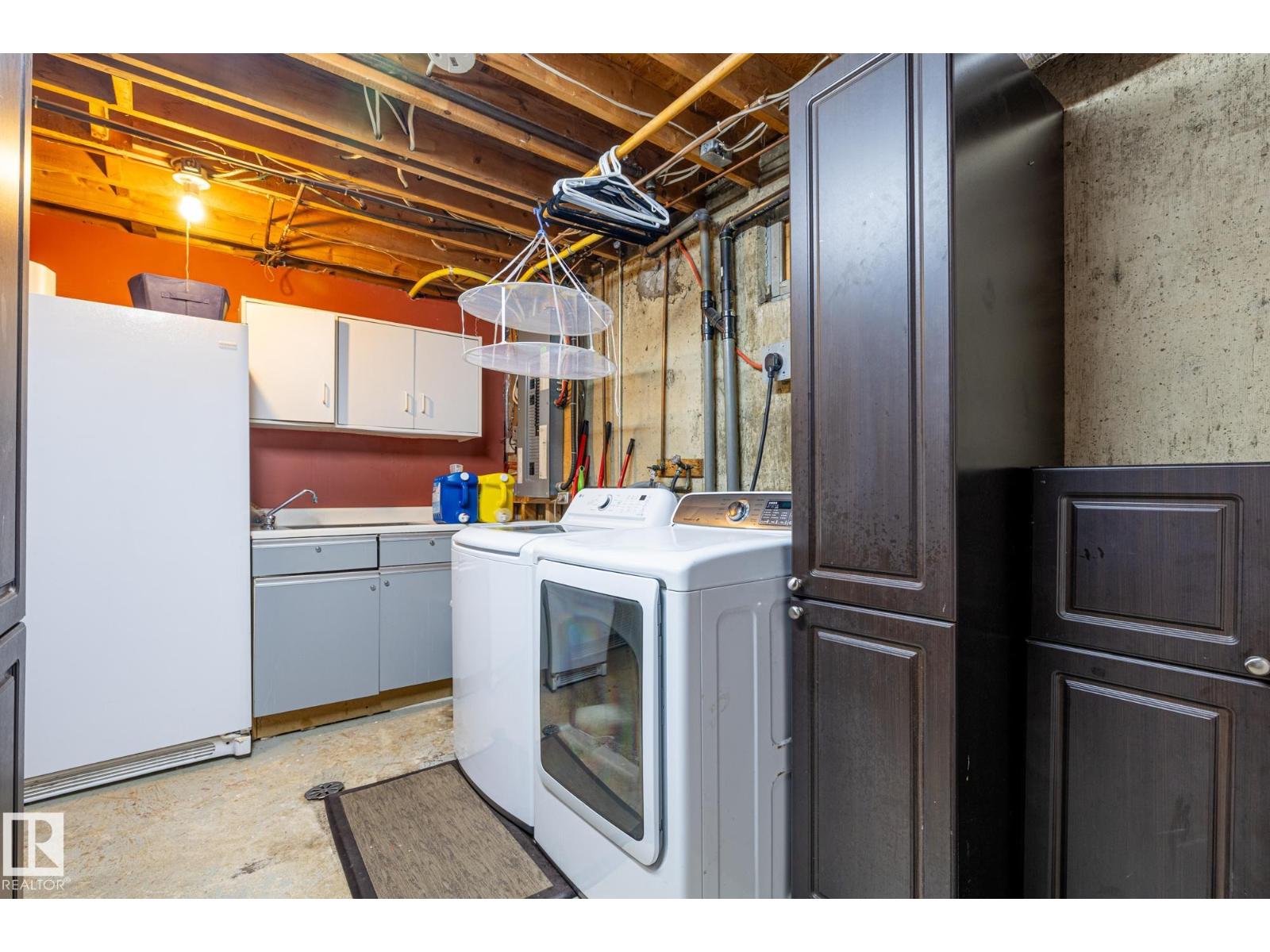 Photo 42 of 3 Falstaff Av, St Albert AB