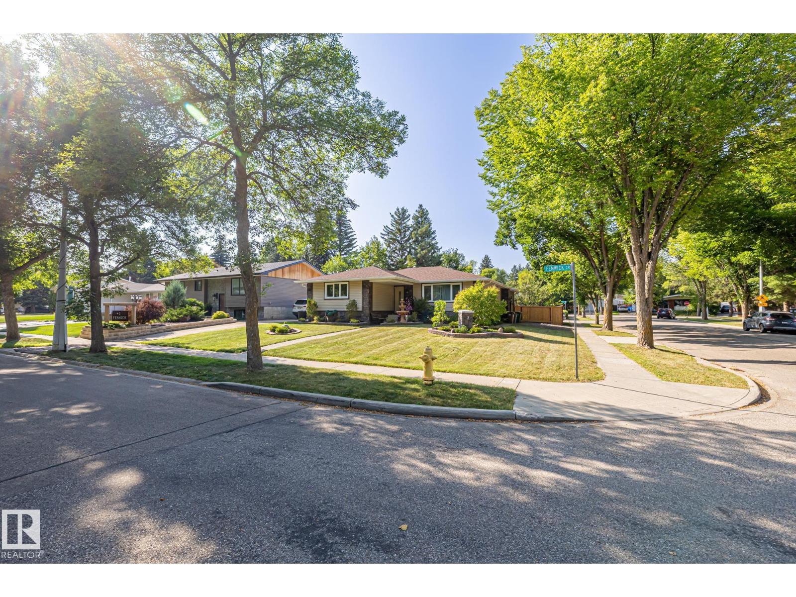 Photo 57 of 3 Falstaff Av, St Albert AB