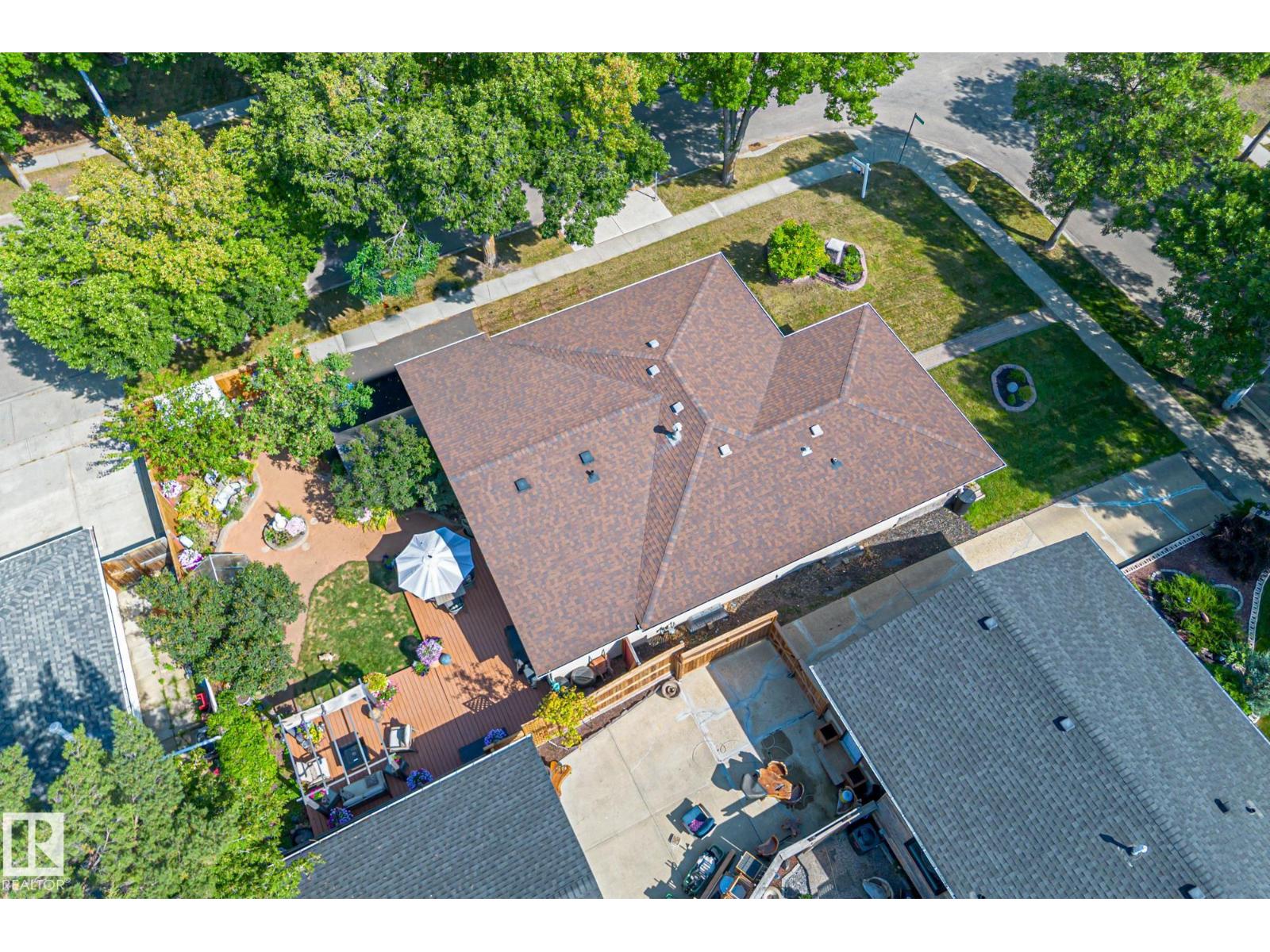 Photo 62 of 3 Falstaff Av, St Albert AB