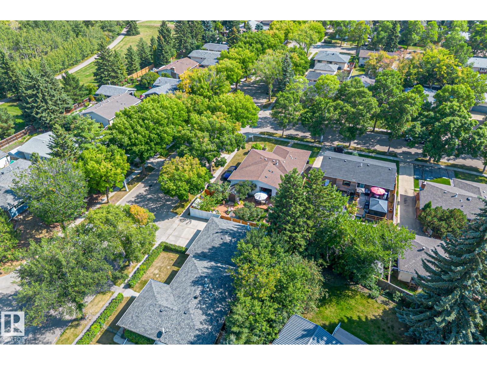 Photo 64 of 3 Falstaff Av, St Albert AB