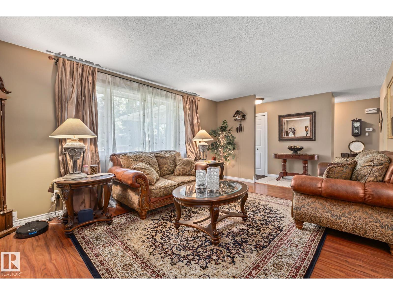 Photo 9 of 3 Falstaff Av, St Albert AB