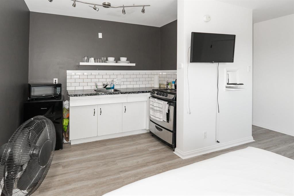 Photo 19 of 770 Elgin Avenue, Winnipeg MB