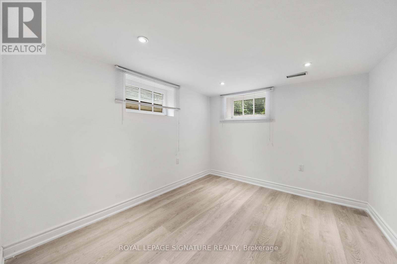 Photo 8 of Bsmt 17 Pleasant Avenue, Toronto ON