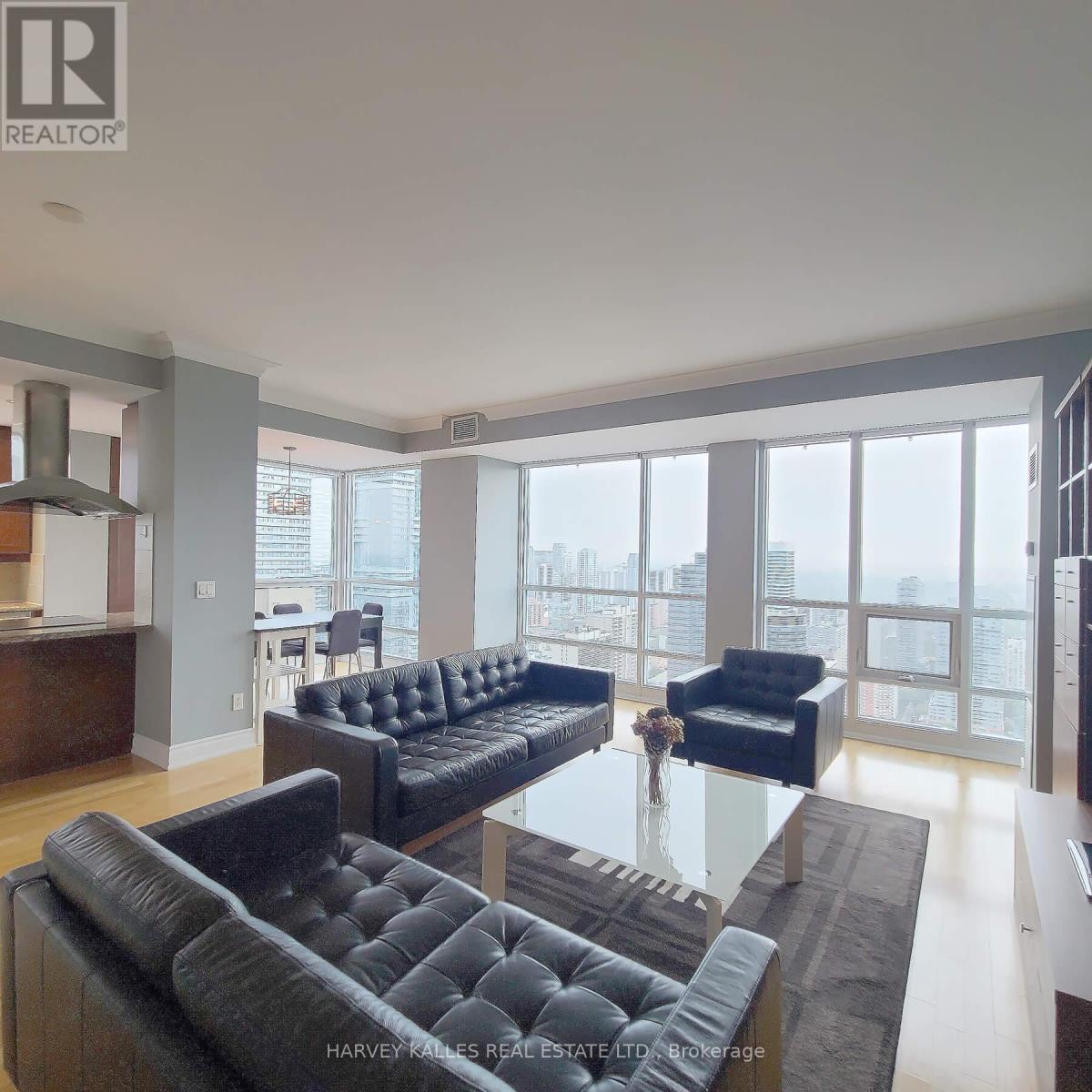 Photo 7 of 4402 761 Bay Street, Toronto ON