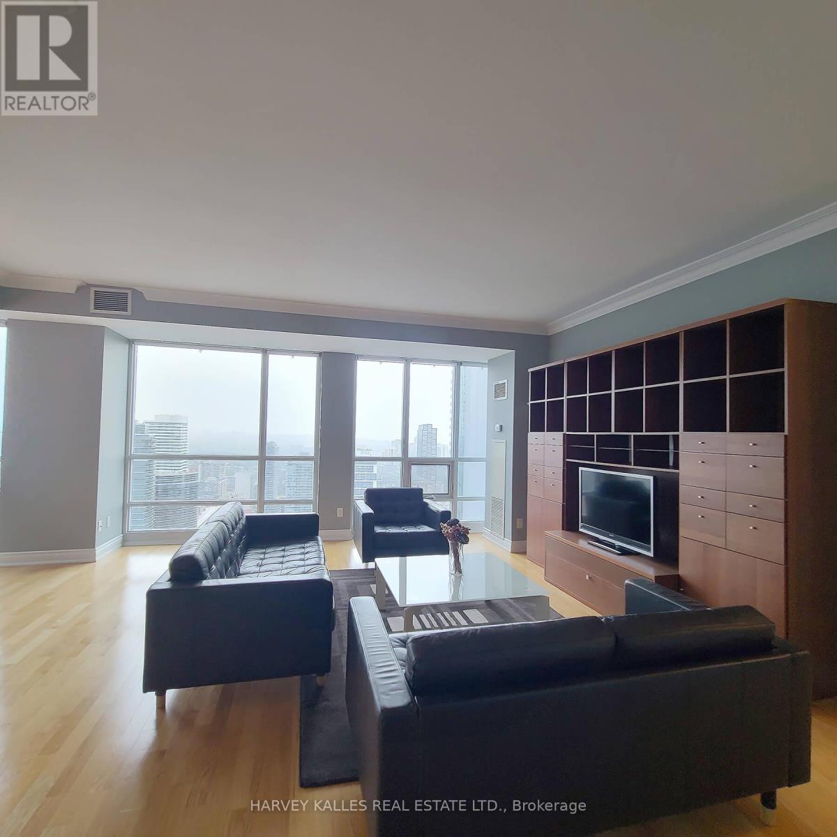 Photo 8 of 4402 761 Bay Street, Toronto ON