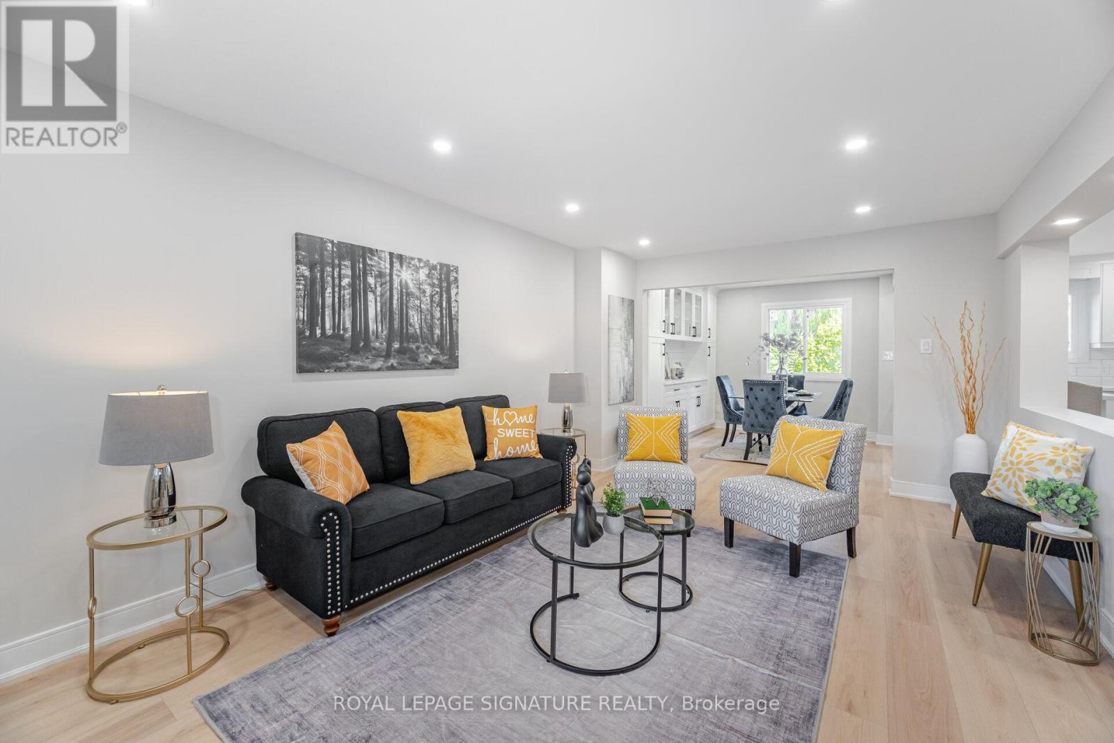 Photo 3 of 64 3175 Kirwin Avenue, Mississauga ON