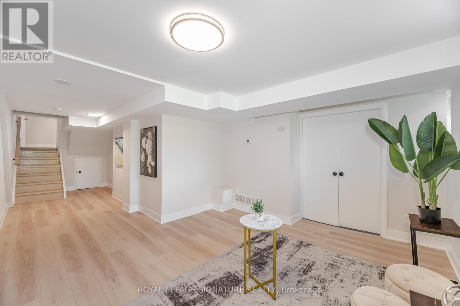 Photo 37 of 64 3175 Kirwin Avenue, Mississauga ON