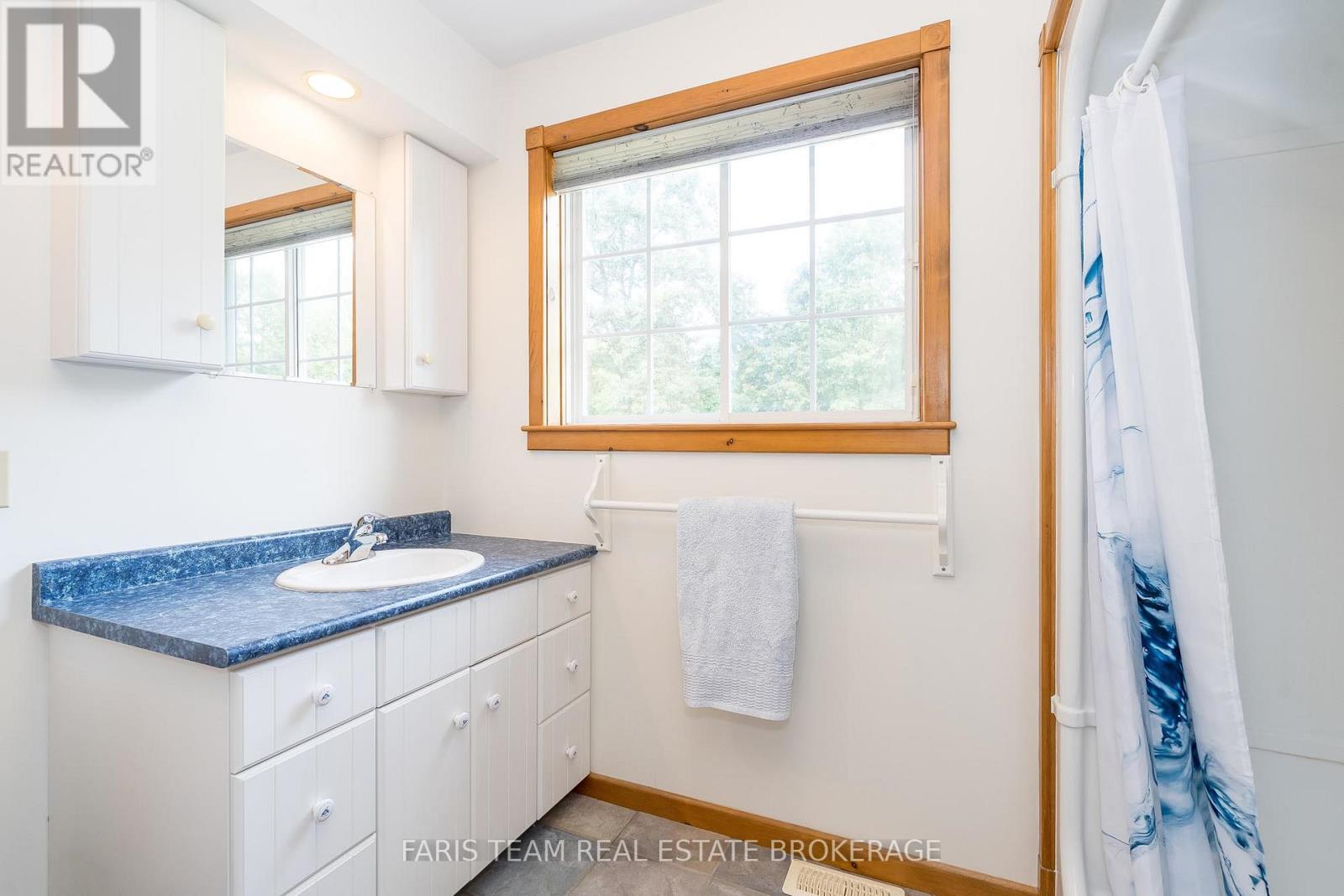 Photo 14 of 223 Denney Drive, Essa ON