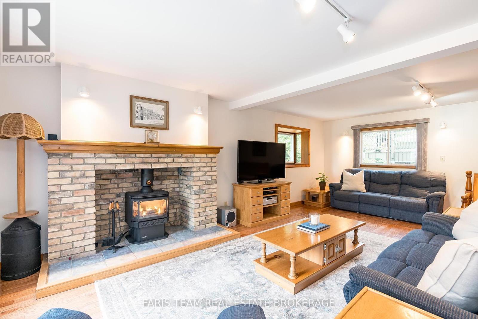 Photo 17 of 223 Denney Drive, Essa ON