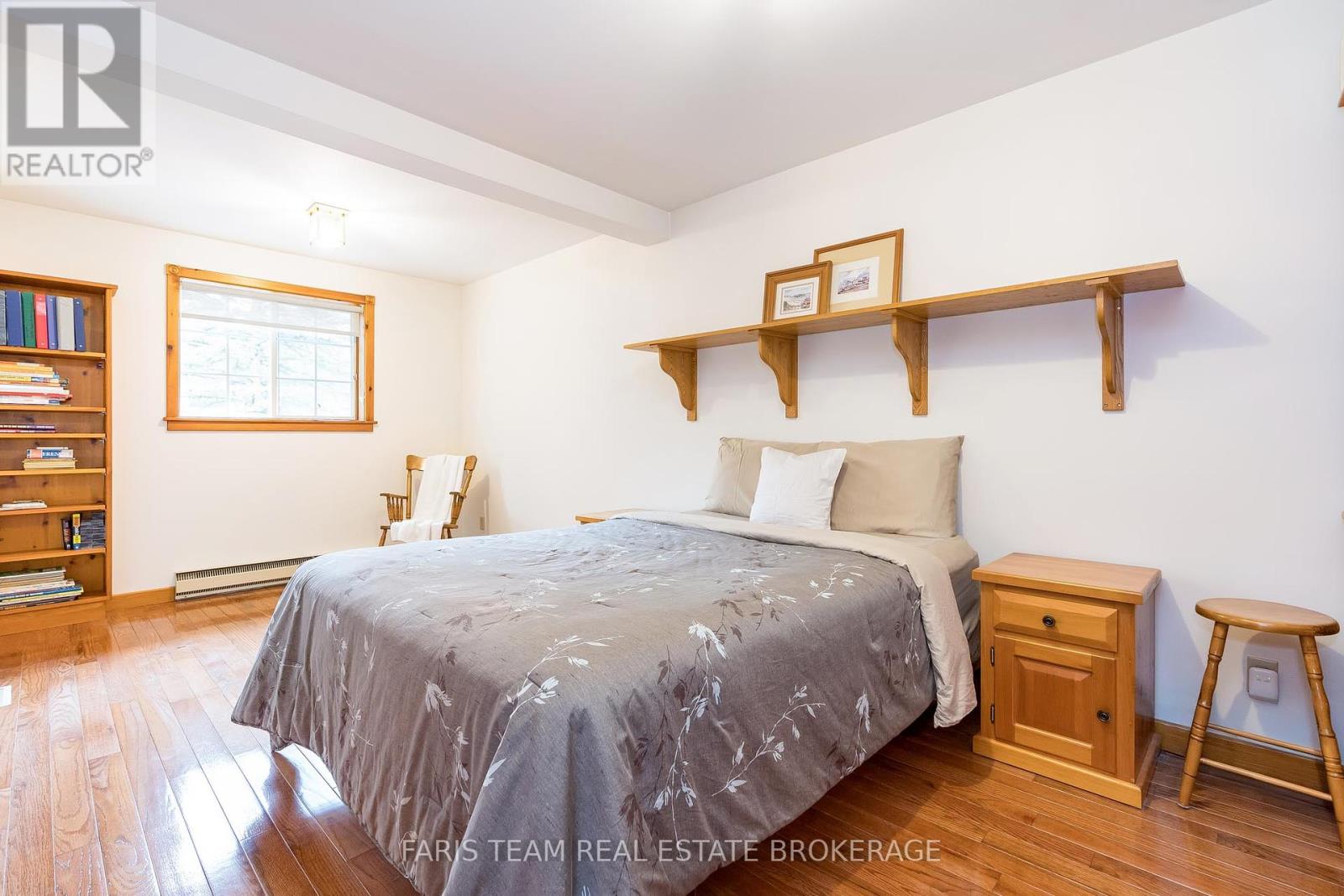 Photo 20 of 223 Denney Drive, Essa ON