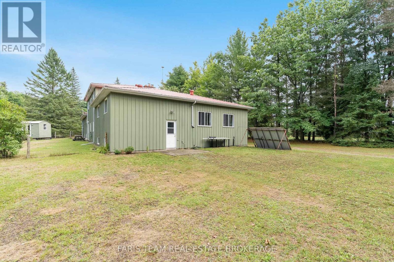 Photo 37 of 223 Denney Drive, Essa ON
